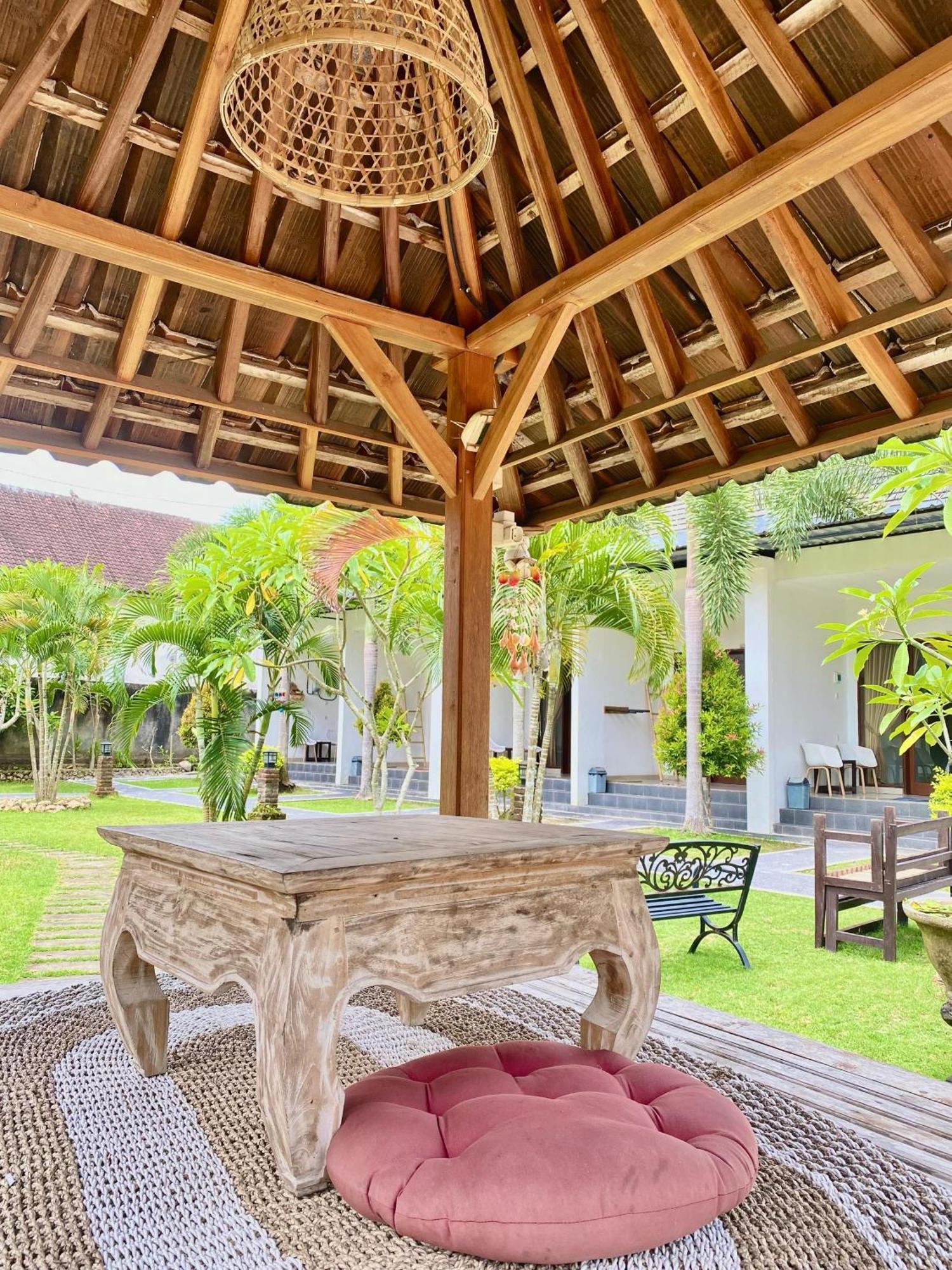 Padang-Padang Sari Homestay Uluwatu Esterno foto